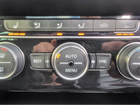 2018 Volkswagen Passat - photo 14