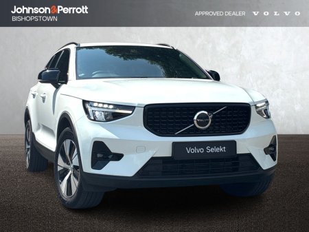2023 Volvo XC40 T4 211bhp PHEV Plus Dark (Two Year Volvo Selekt Warranty & Service Plan)