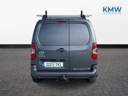 2022 Toyota Proace - photo 8