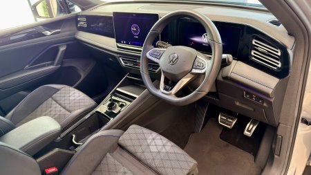 2025 Volkswagen Tiguan - photo 18