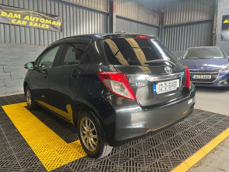 2012 Toyota Vitz - photo 5