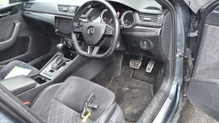 2020 Skoda Superb - photo 9