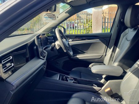 2025 Volkswagen Tiguan - photo 12