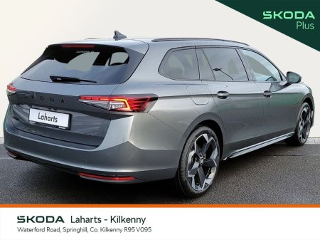 2026 Skoda Superb - photo 3