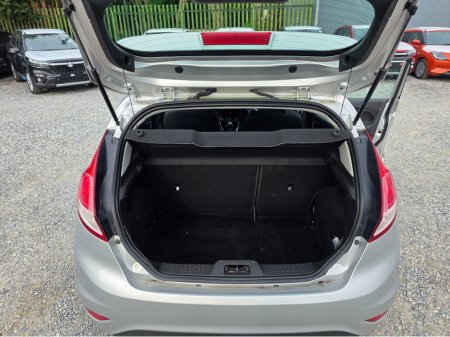 2016 Ford Fiesta - photo 12