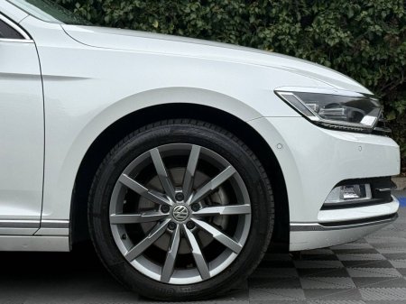 2020 Volkswagen Passat - photo 9