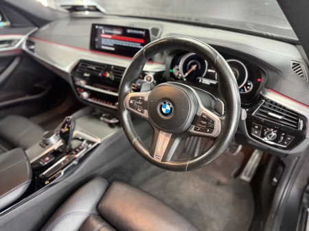 2017 BMW 5-Series - photo 27