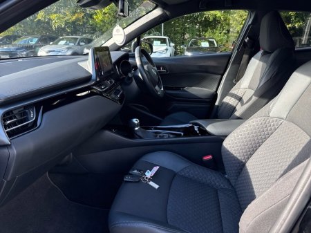 2022 Toyota C-HR - photo 6