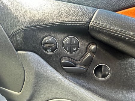 2004 Mercedes-Benz SL-Class - photo 21