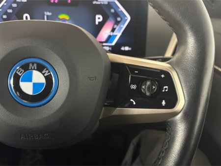 2023 BMW iX - photo 22