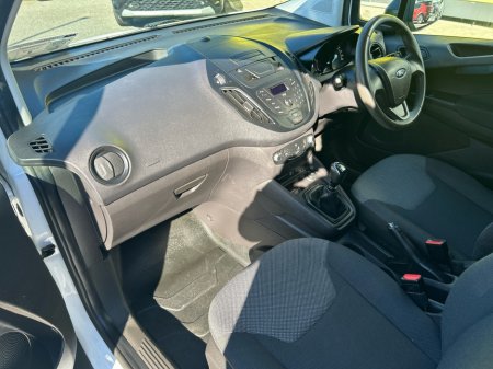 2023 Ford Transit Courier - photo 3