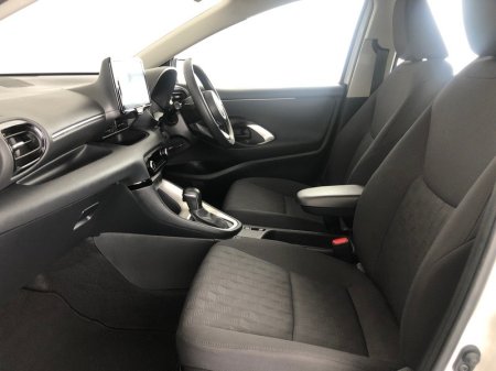 2024 Toyota Yaris - photo 6