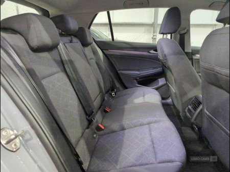 2023 Volkswagen Golf - photo 8