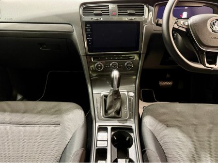 2018 Volkswagen Golf - photo 13