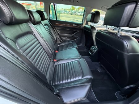 2018 Volkswagen Passat - photo 11