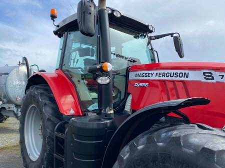 2020 Massey Ferguson 7718S - photo 2