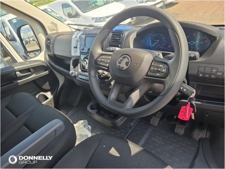 2026 Vauxhall Movano - photo 7