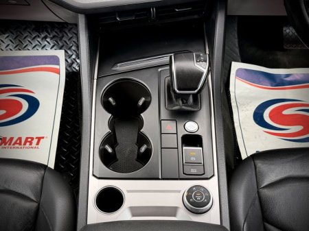 2020 Volkswagen Touareg - photo 24