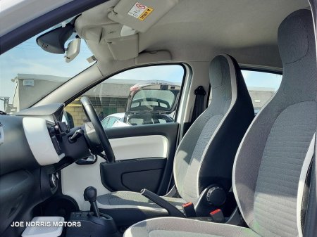 2019 Renault Twingo - photo 2