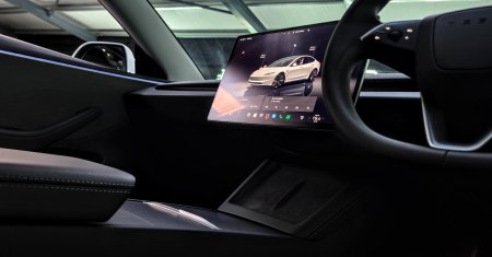 2024 Tesla Model 3 - photo 17