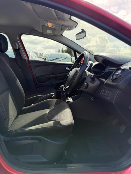 2015 Renault Clio - photo 16