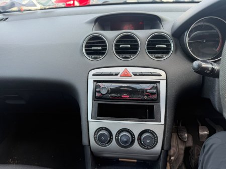 2010 Peugeot 308 - photo 12