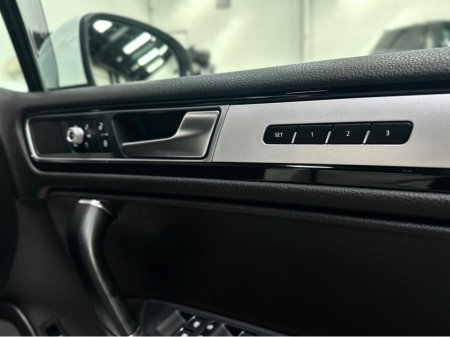 2018 Volkswagen Touareg - photo 16