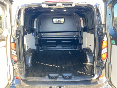 2026 Ford Transit Custom - photo 23