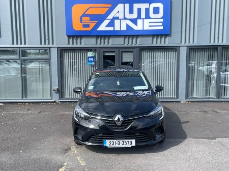 2023 Renault Clio - photo 2