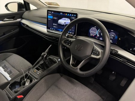 2025 Volkswagen Golf - photo 12