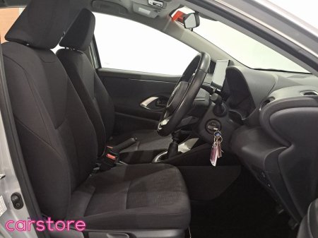 2024 Toyota Yaris - photo 12