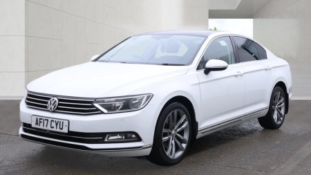 2017 Volkswagen Passat - photo 2