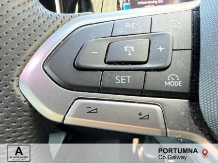 2025 Volkswagen Golf - photo 12