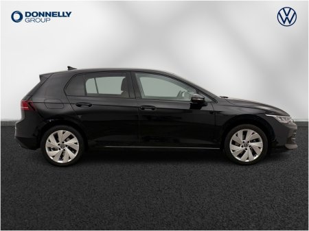 2025 Volkswagen Golf - photo 4