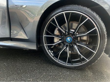 2021 BMW 3-Series - photo 22