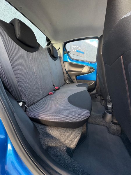 2012 Toyota Aygo - photo 7