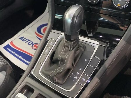 2020 Volkswagen Golf - photo 21