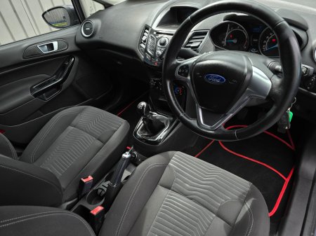 2014 Ford Fiesta - photo 12