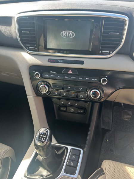 2020 Kia Sportage - photo 11