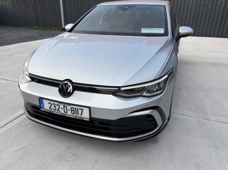 2023 Volkswagen Golf - photo 3