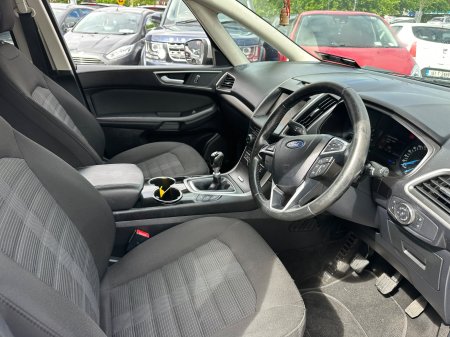 2017 Ford Galaxy - photo 4
