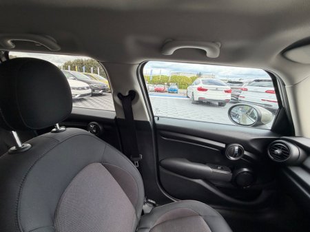 2020 Mini Cooper - photo 29