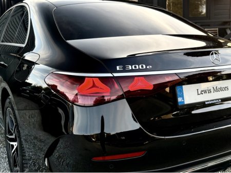 2025 Mercedes-Benz E 300 - photo 13