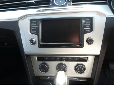 2015 Volkswagen Passat - photo 19