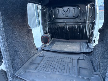 2018 Opel Combo - photo 16