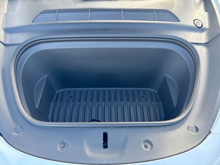 2024 Tesla Model Y - photo 15