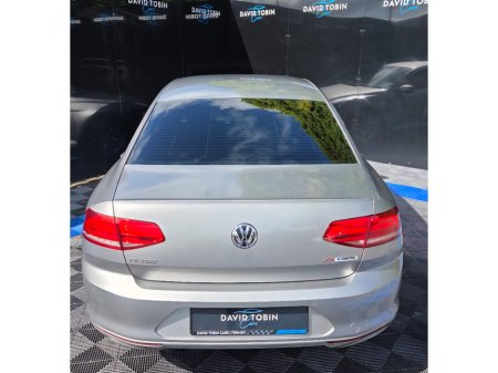 2015 Volkswagen Passat - photo 5