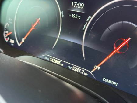 2019 BMW 5-Series - photo 23