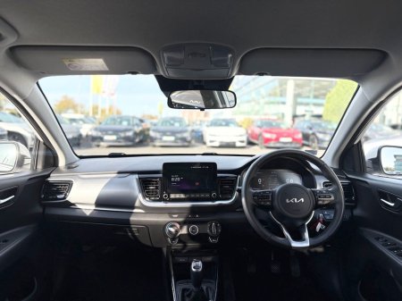 2024 Kia Stonic - photo 2