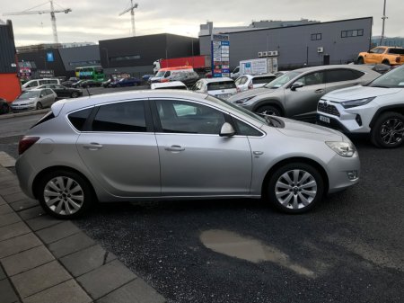 2011 Opel Astra - photo 10